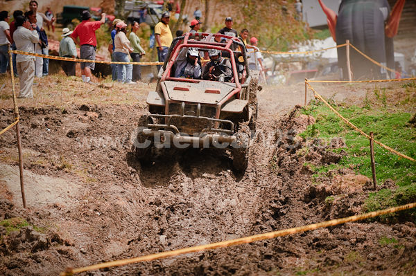 4 x 4 en Sayausi 23 de Agosto del 2009