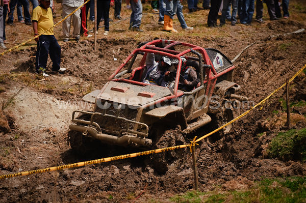 4 x 4 en Sayausi 23 de Agosto del 2009