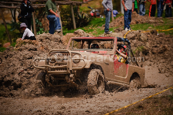 4 x 4 en Sayausi 23 de Agosto del 2009