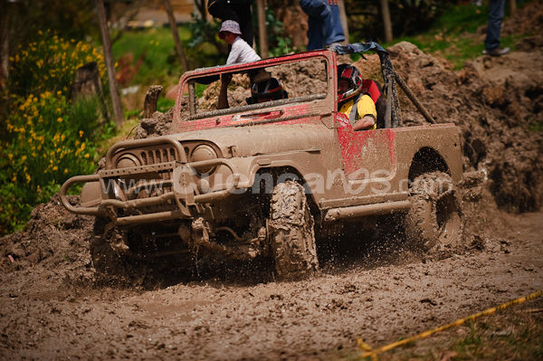 4 x 4 en Sayausi 23 de Agosto del 2009