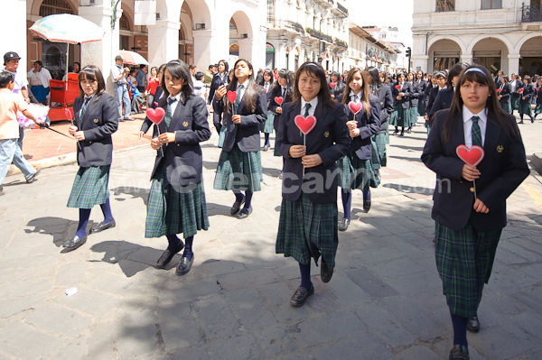 Colegio Sagrados Corazones en canonización del padre Damián