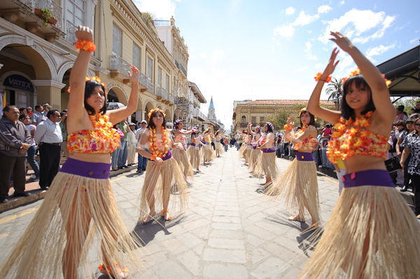 Colegio Sagrados Corazones en canonización del padre Damián