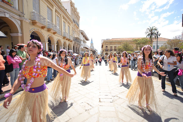 Colegio Sagrados Corazones en canonización del padre Damián