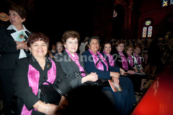Colegio Sagrados Corazones en canonización del padre Damián