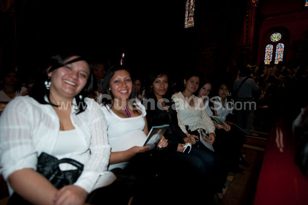 Colegio Sagrados Corazones en canonización del padre Damián