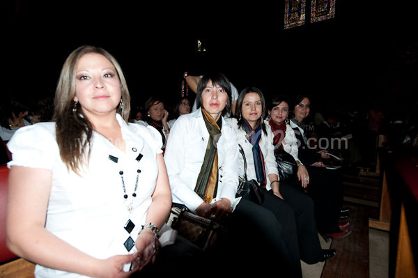 Colegio Sagrados Corazones en canonización del padre Damián