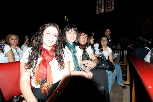 Colegio Sagrados Corazones en canonización del padre Damián