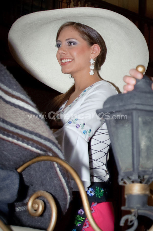 Elección Traje Típico de Candidatas a Reina de Cuenca 2009