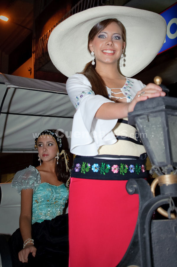 Elección Traje Típico de Candidatas a Reina de Cuenca 2009