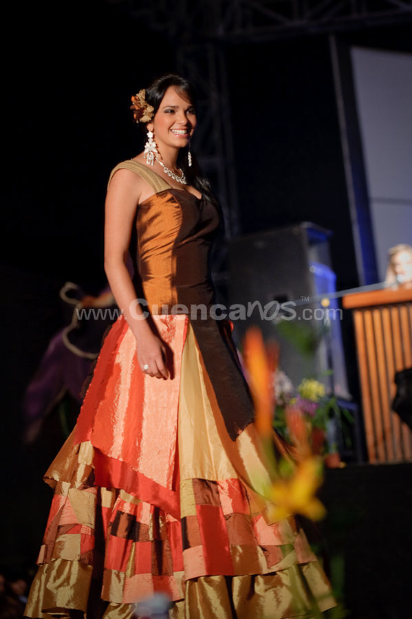 Elección Traje Típico de Candidatas a Reina de Cuenca 2009