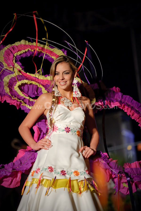 Elección Traje Típico de Candidatas a Reina de Cuenca 2009