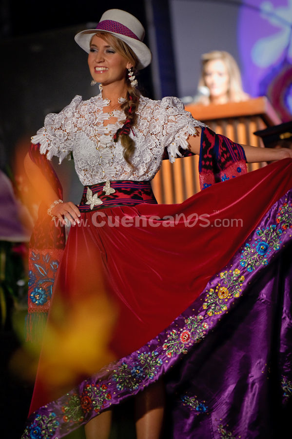 Elección Traje Típico de Candidatas a Reina de Cuenca 2009