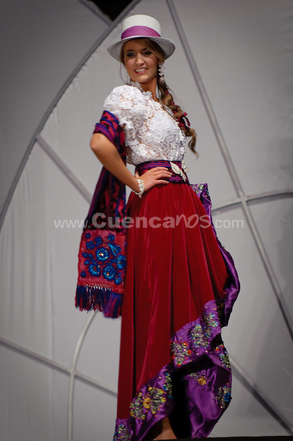 Elección Traje Típico de Candidatas a Reina de Cuenca 2009