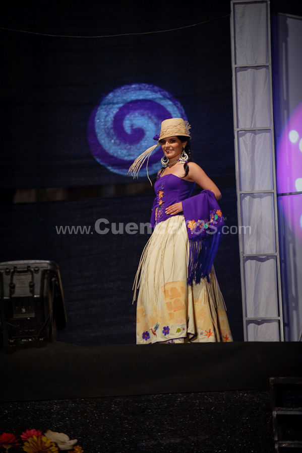 Elección Traje Típico de Candidatas a Reina de Cuenca 2009