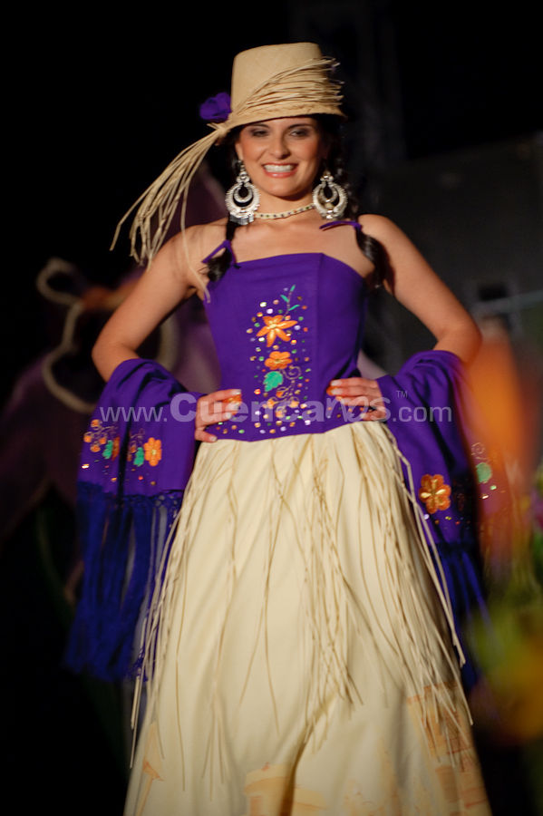 Elección Traje Típico de Candidatas a Reina de Cuenca 2009