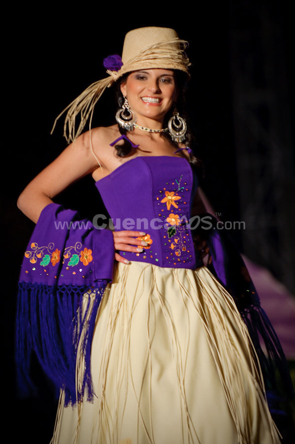 Elección Traje Típico de Candidatas a Reina de Cuenca 2009