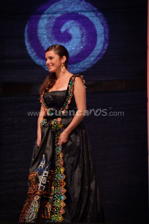 Elección Traje Típico de Candidatas a Reina de Cuenca 2009