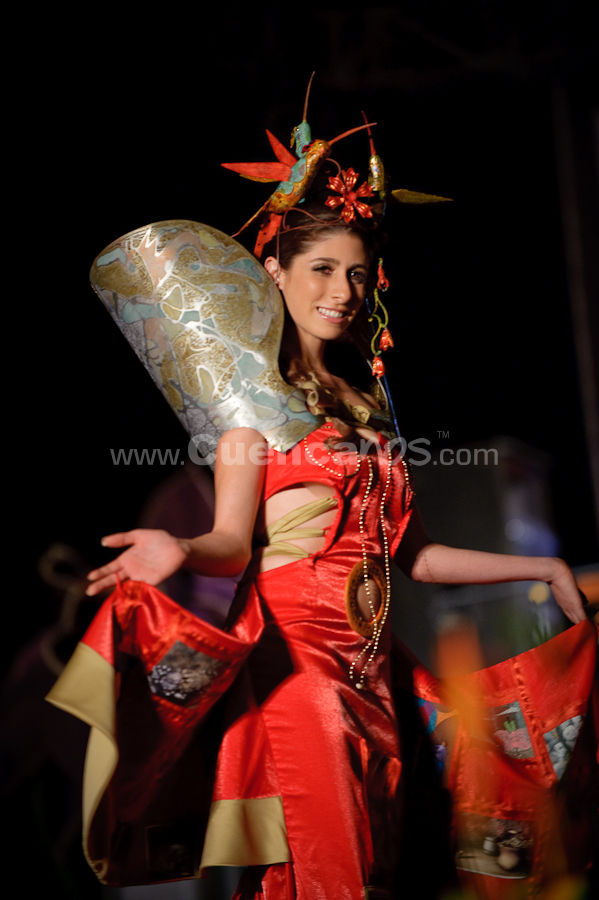 Elección Traje Típico de Candidatas a Reina de Cuenca 2009