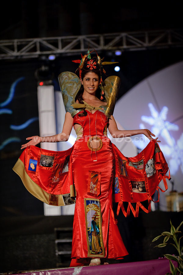 Elección Traje Típico de Candidatas a Reina de Cuenca 2009