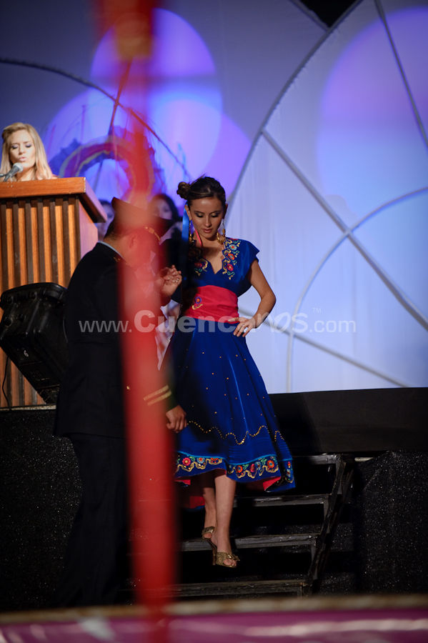 Elección Traje Típico de Candidatas a Reina de Cuenca 2009
