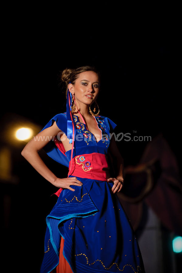Elección Traje Típico de Candidatas a Reina de Cuenca 2009