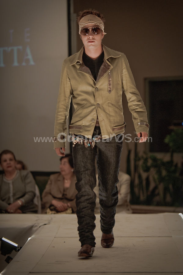 Colecciones y Arte 2010