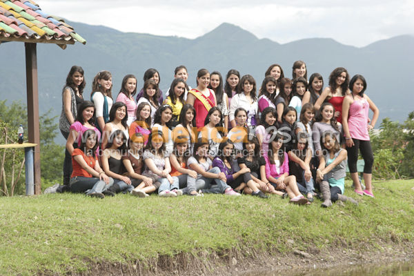 Paseo Yungilla Candidatas a Morlaquita 2010