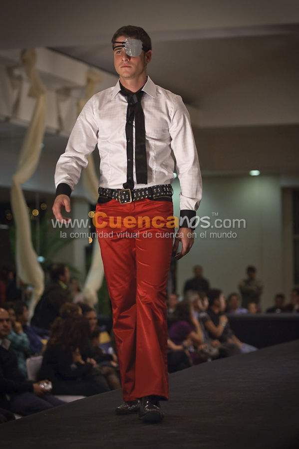 Magia Ayuda Desfile de Modas Virreina 2010