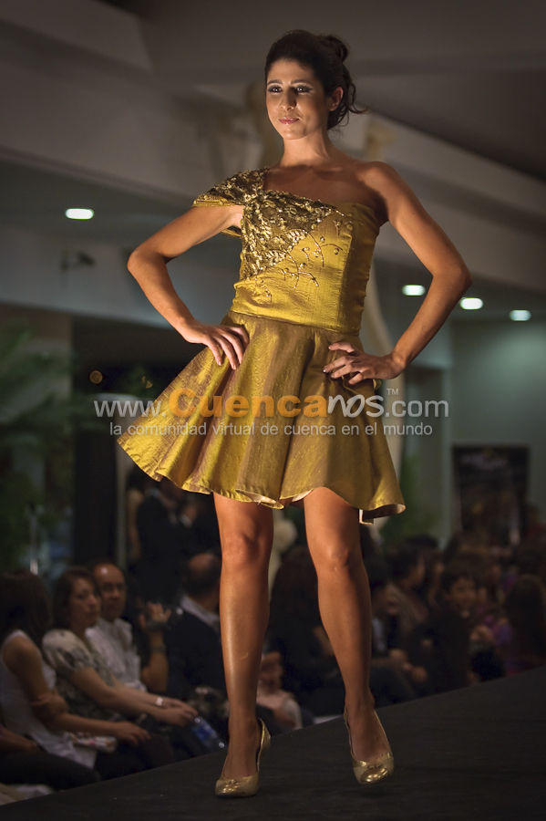 Magia Ayuda Desfile de Modas Virreina 2010