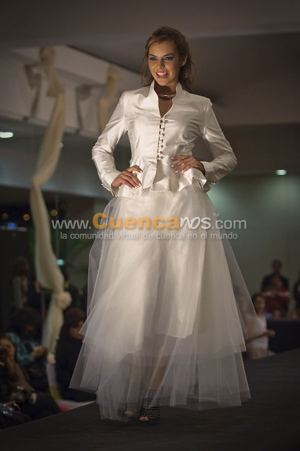 Magia Ayuda Desfile de Modas Virreina 2010