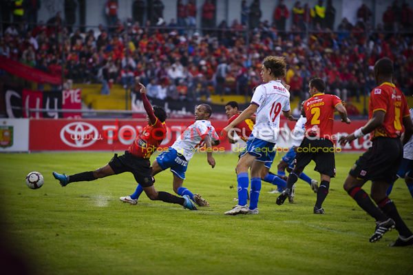 Deportivo Cuenca vs Nacional (Uruguay) 7 de Abril del 2010