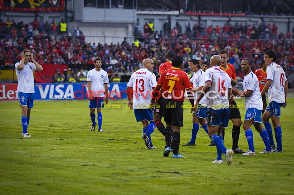 Deportivo Cuenca vs Nacional (Uruguay) 7 de Abril del 2010
