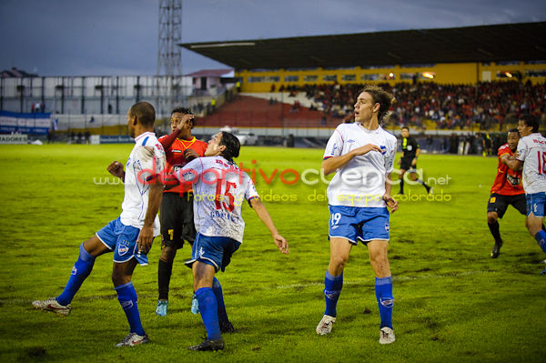 Deportivo Cuenca vs Nacional (Uruguay) 7 de Abril del 2010
