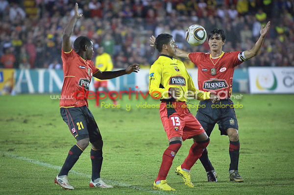 Deportivo Cuenca vs Barcelona 28 de Abril del 2010