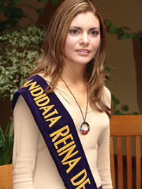 Gabriela Paredes candidata a Reina de Cuenca 2004