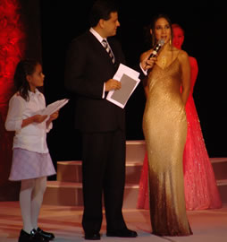 Silvia Vélez candidata a Reina de Cuenca 2004