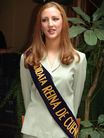 Ivonne Carpio candidata a Reina de Cuenca 2004