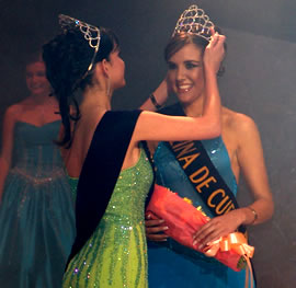 Verónica Ochoa Reina de Cuenca 2004-2005