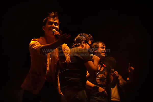 Brec en Amigos de Mi Pais junto a Tercer Mundo