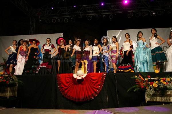 Presentación Candidatas Reina de Cuenca 2010