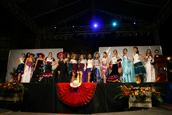 Presentación Candidatas Reina de Cuenca 2010