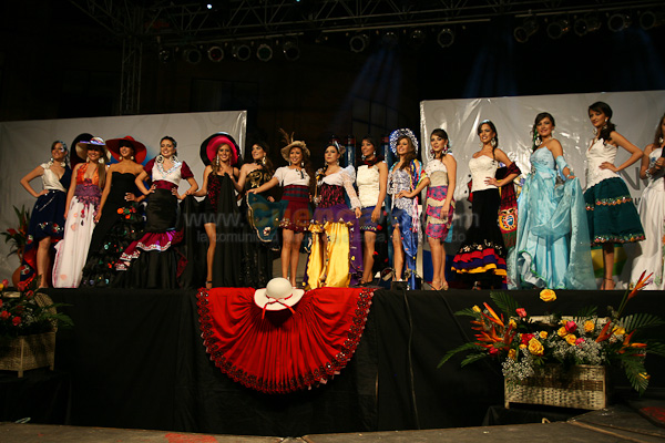 Presentación Candidatas Reina de Cuenca 2010