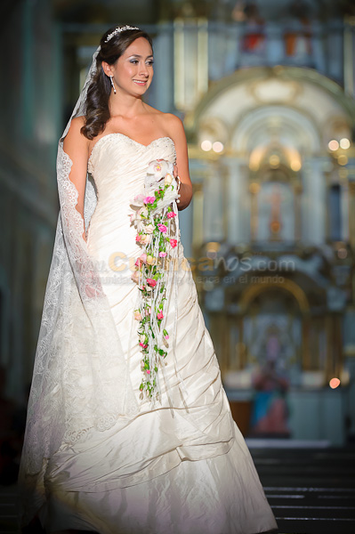 Ramos de Novia en Escena primera Edición
