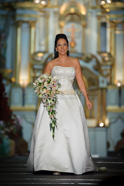 Ramos de Novia en Escena primera Edición