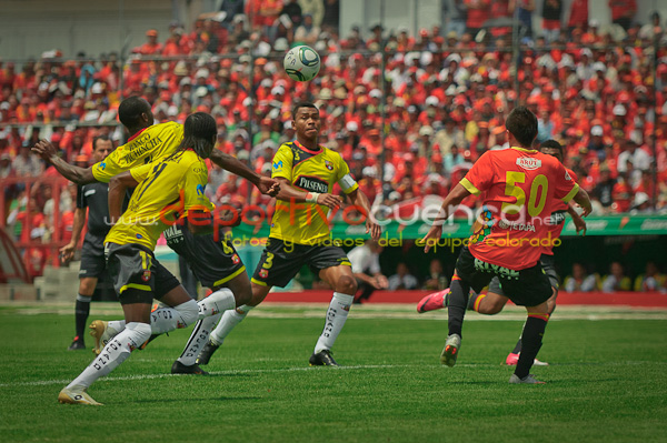 Deportivo Cuenca vs Barcelona 27 de Febrero del 2011