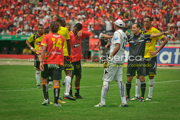Deportivo Cuenca vs Barcelona 27 de Febrero del 2011