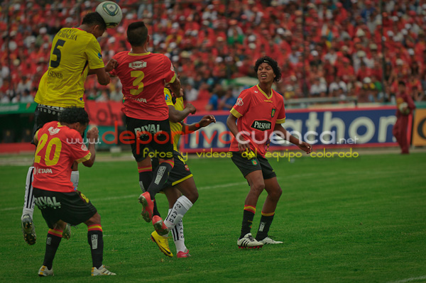 Deportivo Cuenca vs Barcelona 27 de Febrero del 2011