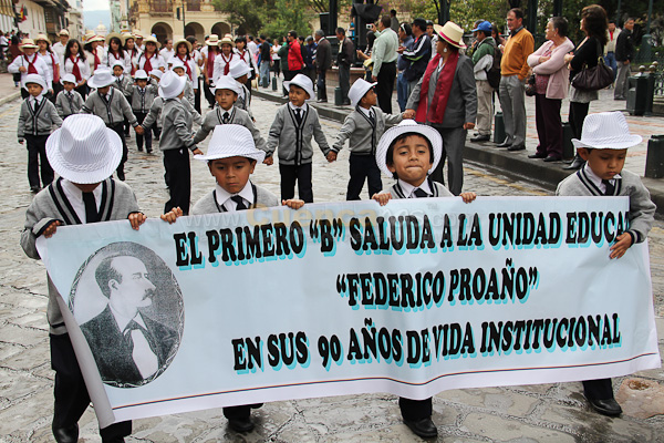 Escuela Federico Proaño 90 Años