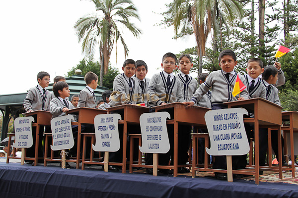 Escuela Federico Proaño 90 Años