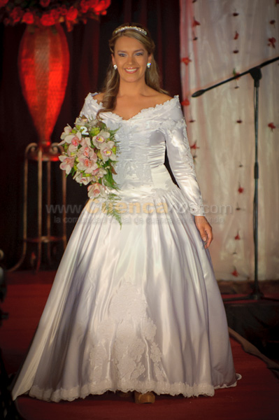 Desfile de Trajes de Novia 2011 del Club Rotario de Cuenca